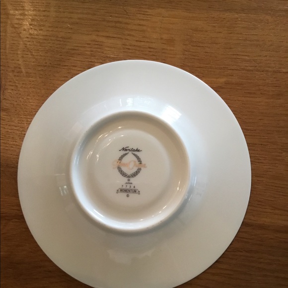 SOLD! Tea for two! Romantic Set of Fine China - Picture 6 of 8